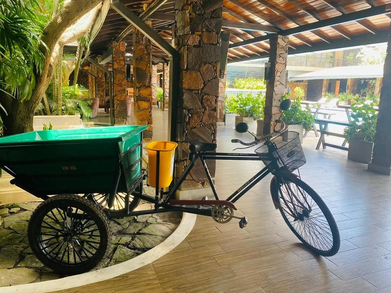 The Full Moon Hotel Katunayaka